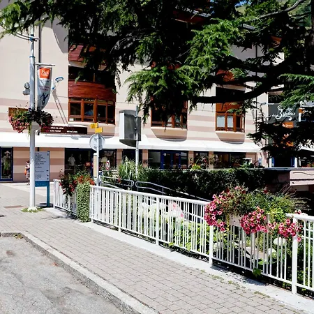 Renove 2* Avec Balcon, Centre-ville & A 200m Des Remontees Mecaniques - 4 Pers, - Fr-1-512-166 * 브리드레방