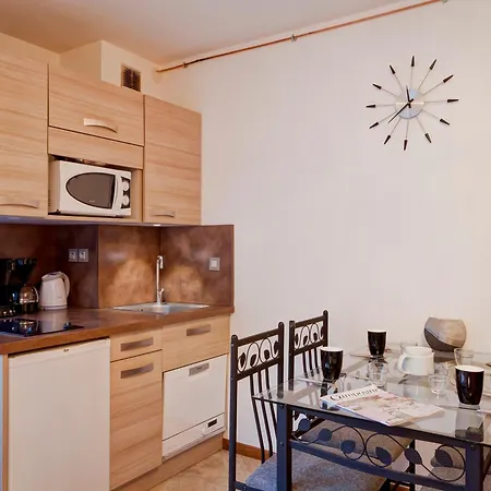 Rénové 2* Pour 4 Pers, Brides-les-bains, Avec Wifi Et Parking - Fr-1-512-166 * Brides-les-Bains