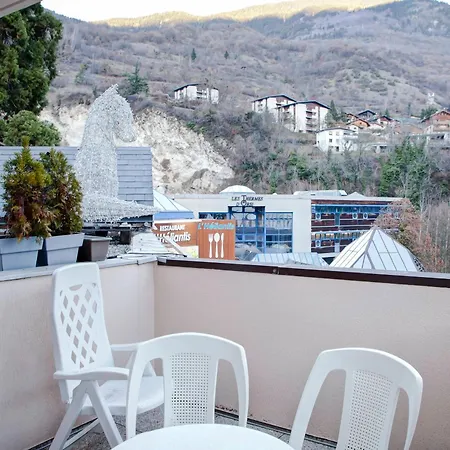 Renove 2* Pour 4 Pers, Brides-les-bains, Avec Wifi Et Parking - Fr-1-512-166 شقة