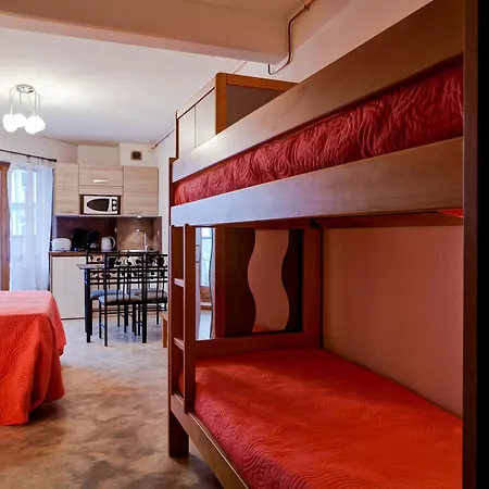 Renove 2* Pour 4 Pers, Brides-les-bains, Avec Wifi Et Parking - Fr-1-512-166 * بريد-لي-بان